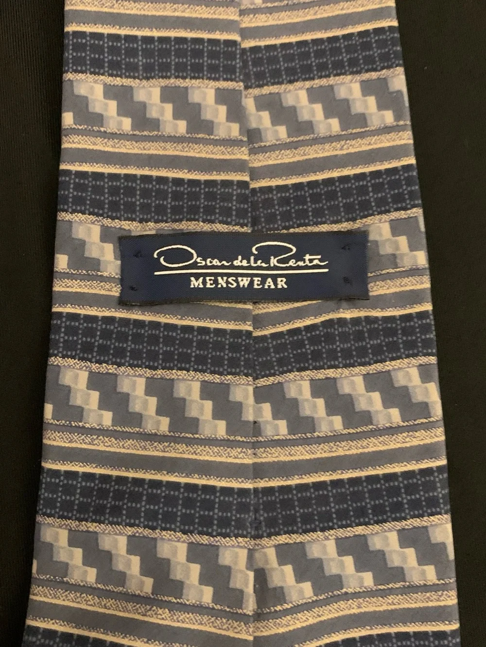 OSCAR de la RENTA 100% Silk Tie